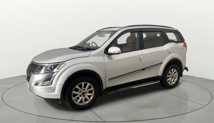 2018 Mahindra XUV500 W9 AT, Diesel, Automatic, 73,529 km, Left Front Diagonal