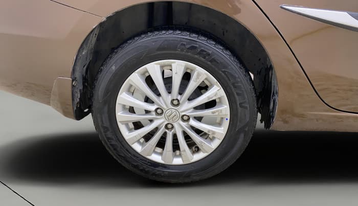 2019 Maruti Ciaz DELTA 1.5 SHVS MT PETROL, Petrol, Manual, 88,246 km, Right Rear Wheel