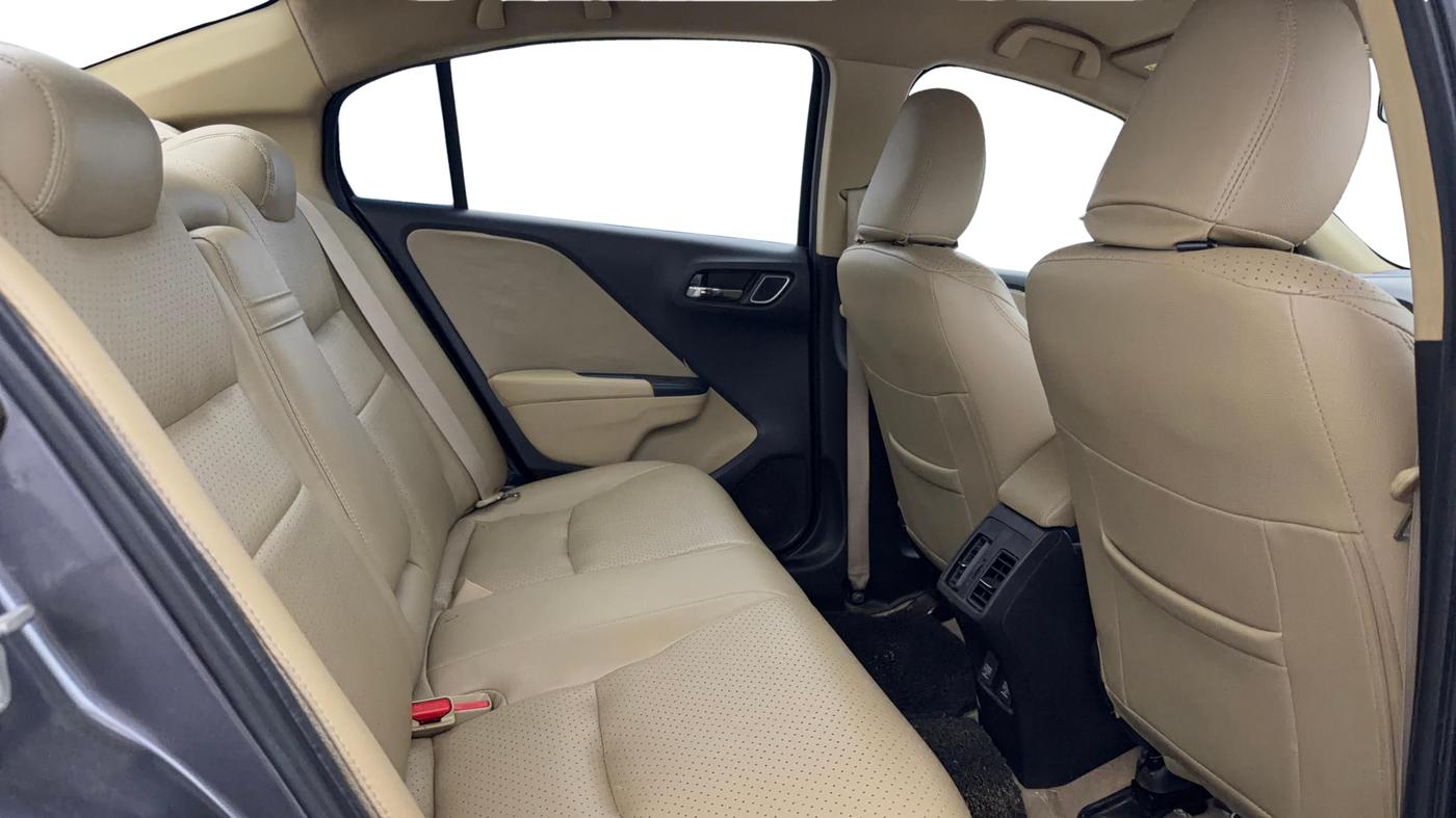 2018 Honda City 1.5L I-VTE V CVT, Petrol, Automatic, 58,639 km, Right Side Rear Door Cabin