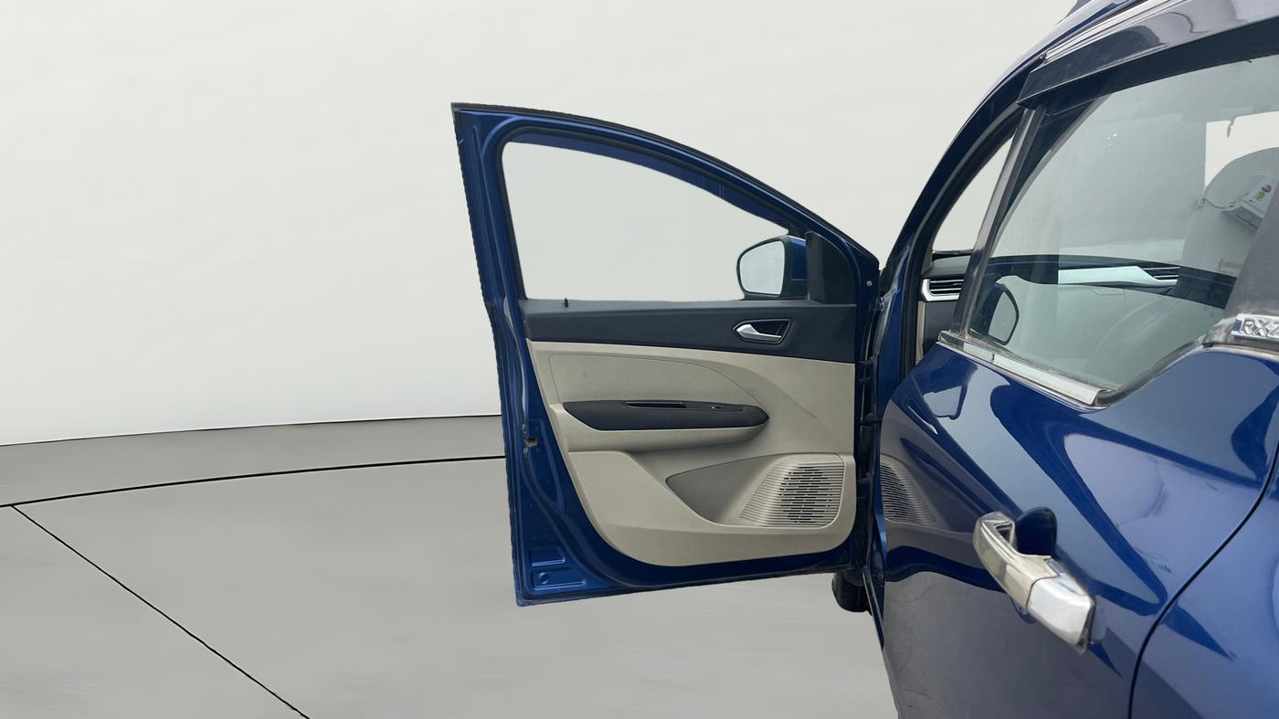 2019 Renault TRIBER RXZ, Petrol, Manual, 65,267 km, LHS Front Door