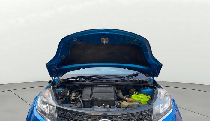 2018 Tata NEXON XZA PLUS DIESEL, Diesel, Automatic, 80,628 km, Open Bonet