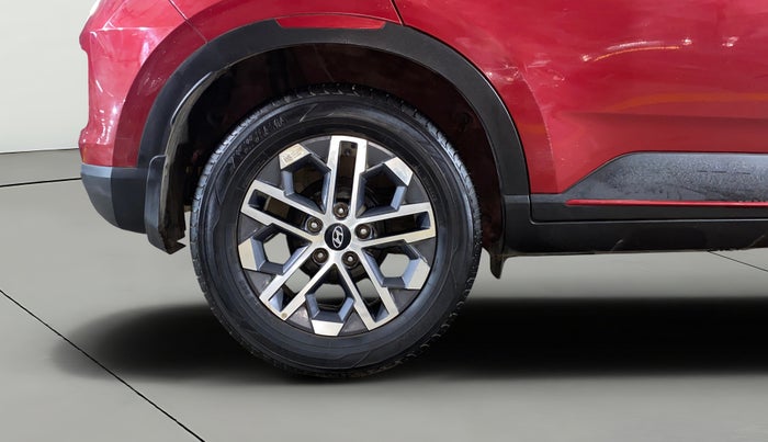 2022 Hyundai VENUE SX 1.5 CRDI DUAL TONE, Diesel, Manual, 84,540 km, Right Rear Wheel