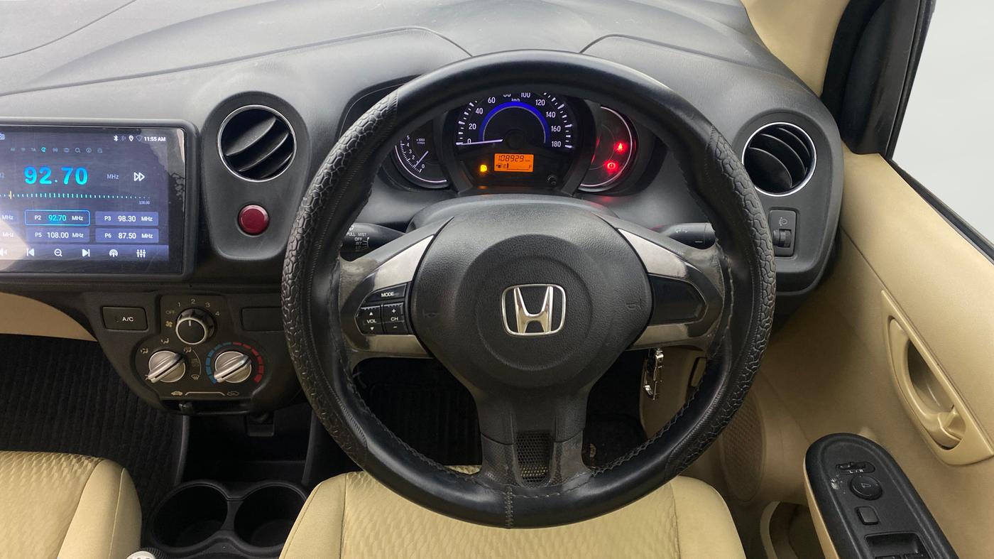2015 Honda Amaze 1.2L I-VTEC S, Petrol, Manual, 1,08,925 km, Steering Wheel Close Up
