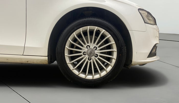 2015 Audi A4 35 TFSI PREMIUM, Petrol, Automatic, 77,610 km, Right Front Wheel