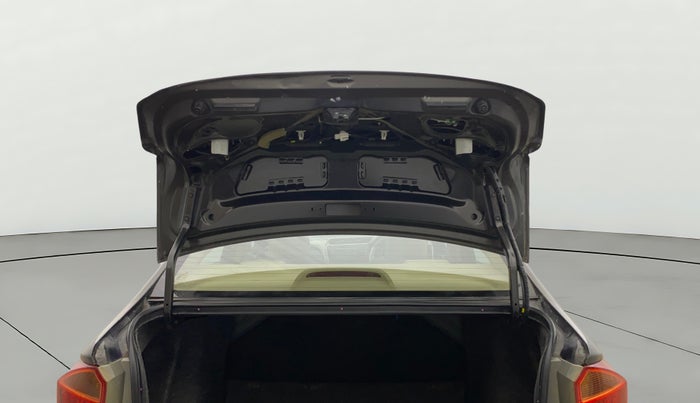 2016 Honda City 1.5L I-VTEC V MT, Petrol, Manual, 1,17,288 km, Boot Door Open