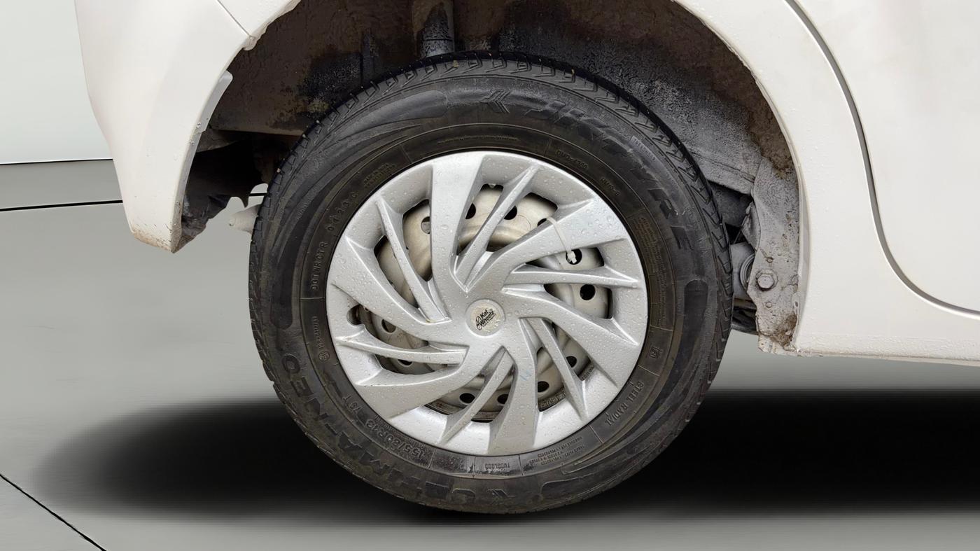 2019 Maruti New Wagon-R LXI CNG 1.0, CNG, Manual, 65,586 km, Right Rear Wheel