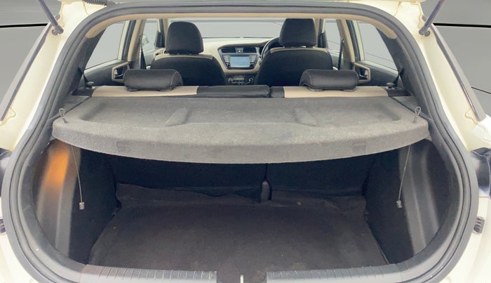 2016 Hyundai Elite i20 ASTA 1.2, Petrol, Manual, 50,475 km, Boot Open Zoomed View