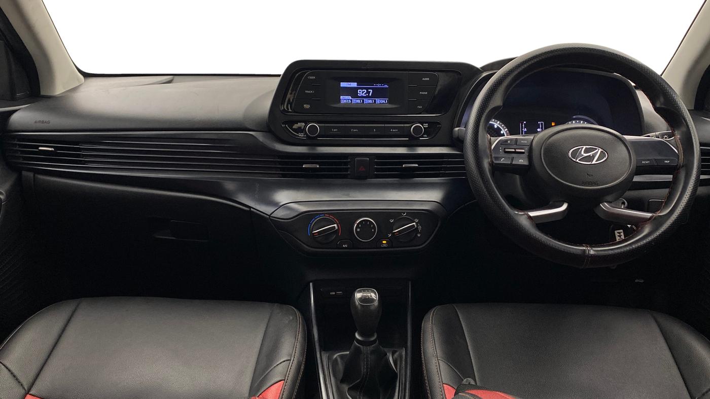 2022 Hyundai NEW I20 MAGNA 1.2 MT, Petrol, Manual, 39,610 km, Dashboard