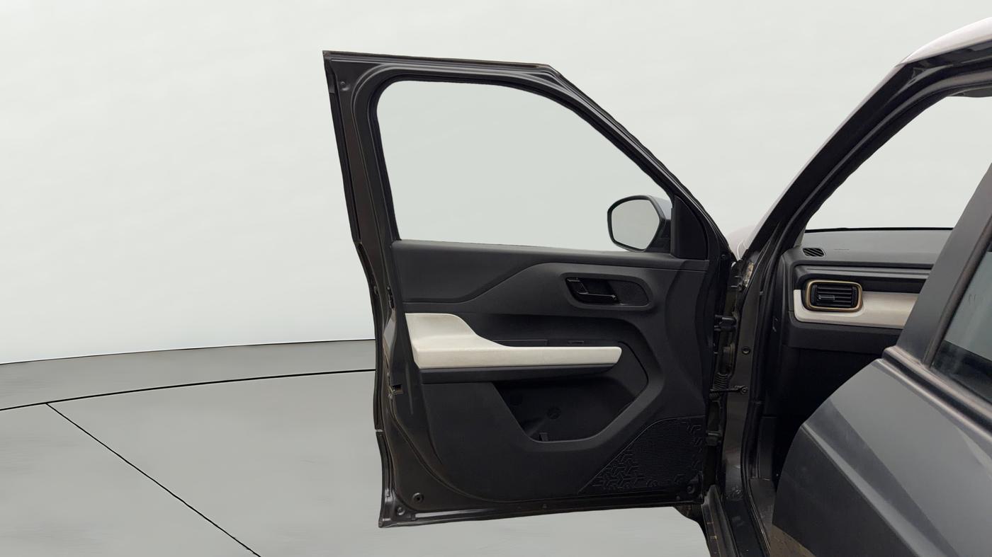 2021 Tata PUNCH ACCOMPLISHED AMT, Petrol, Automatic, 46,898 km, LHS Front Door
