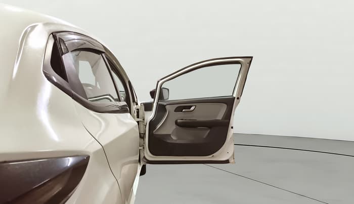 2020 Tata ALTROZ XZ PETROL, Petrol, Manual, 38,895 km, RHS Front Door