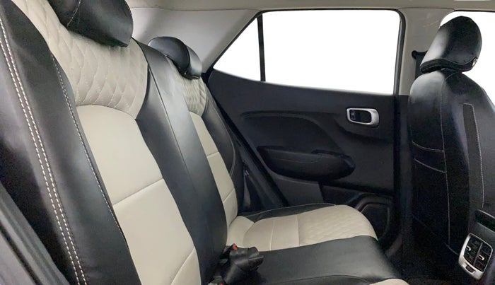 2021 Hyundai VENUE SX PLUS 1.0 TURBO DCT, Petrol, Automatic, 1,00,927 km, Right Side Rear Door Cabin
