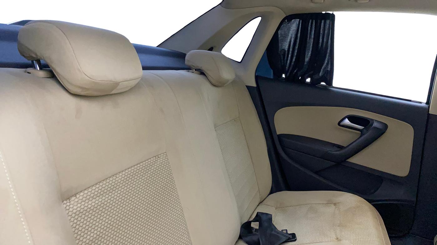 2016 Volkswagen Ameo HIGHLINE DSG 1.5 DIESEL , Diesel, Automatic, 1,20,886 km, Right Side Rear Door Cabin