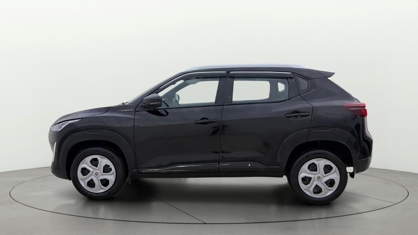 2022 Nissan MAGNITE XL, Petrol, Manual, 1,37,491 km, Left Side