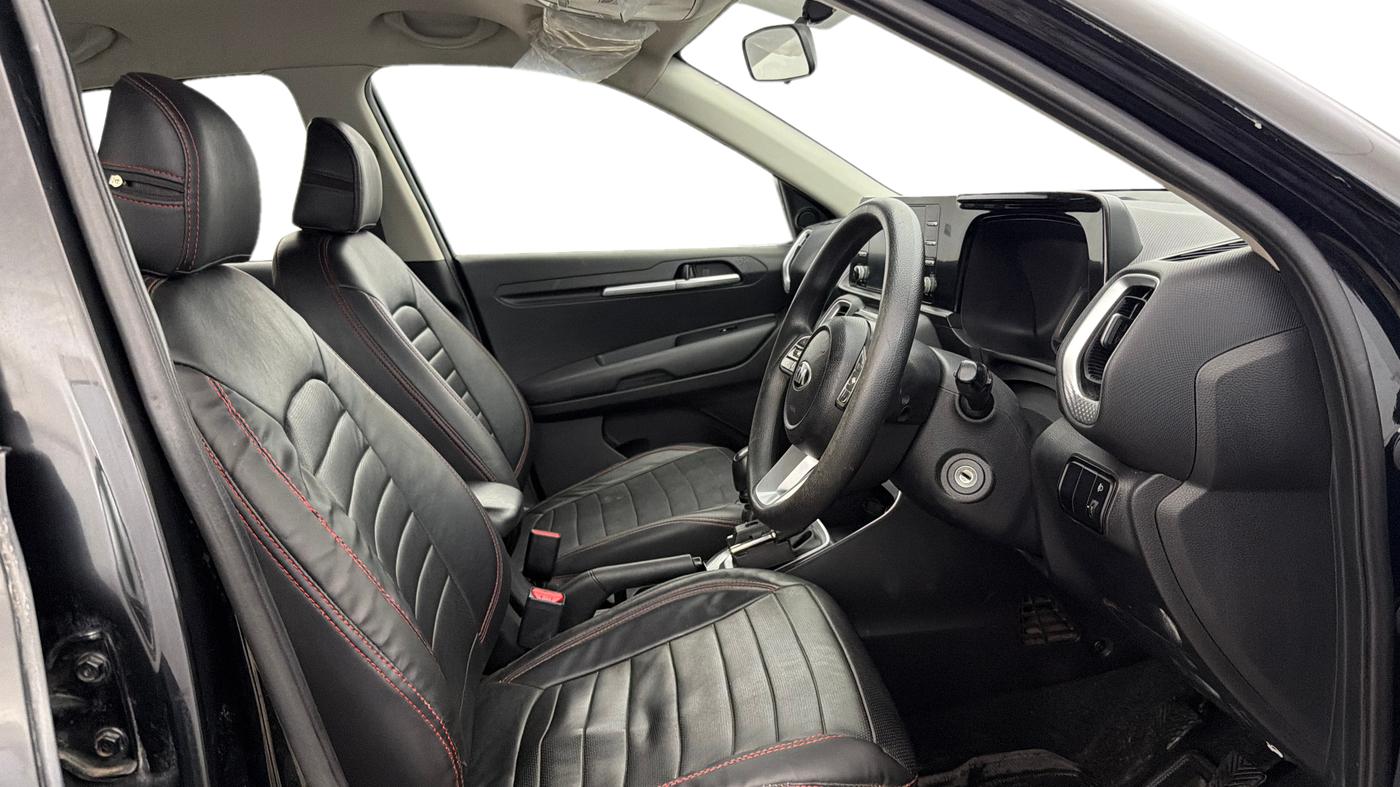 2020 KIA SONET HTK PLUS 1.2, Petrol, Manual, 64,344 km, Right Side Front Door Cabin