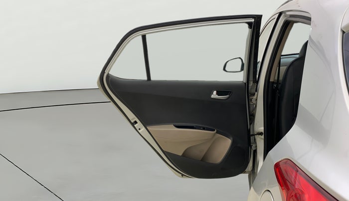 2017 Hyundai Grand i10 SPORTZ (O) 1.2 KAPPA VTVT, Petrol, Manual, 79,962 km, LHS Rear Door