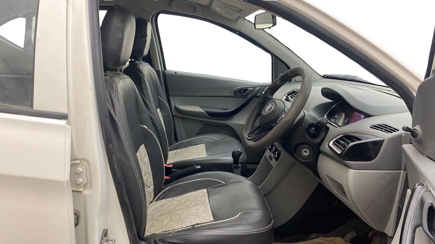 2020 Tata TIGOR XM PETROL, Petrol, Manual, 1,31,048 km, Right Side Front Door Cabin