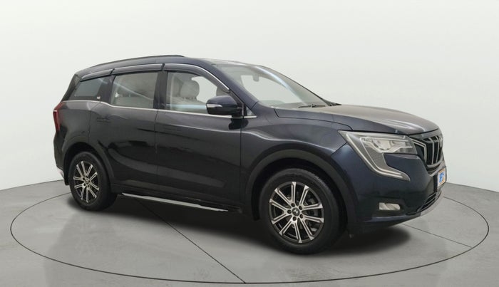 2022 Mahindra XUV700 AX 7 P MT 7 STR, Petrol, Manual, 31,275 km, Right Front Diagonal