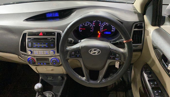 2013 Hyundai i20 SPORTZ 1.2, Petrol, Manual, 53,130 km, Steering Wheel Close Up