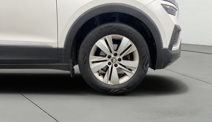 2022 Skoda KUSHAQ AMBITION 1.0L TSI MT, Petrol, Manual, 60,419 km, Right Front Wheel