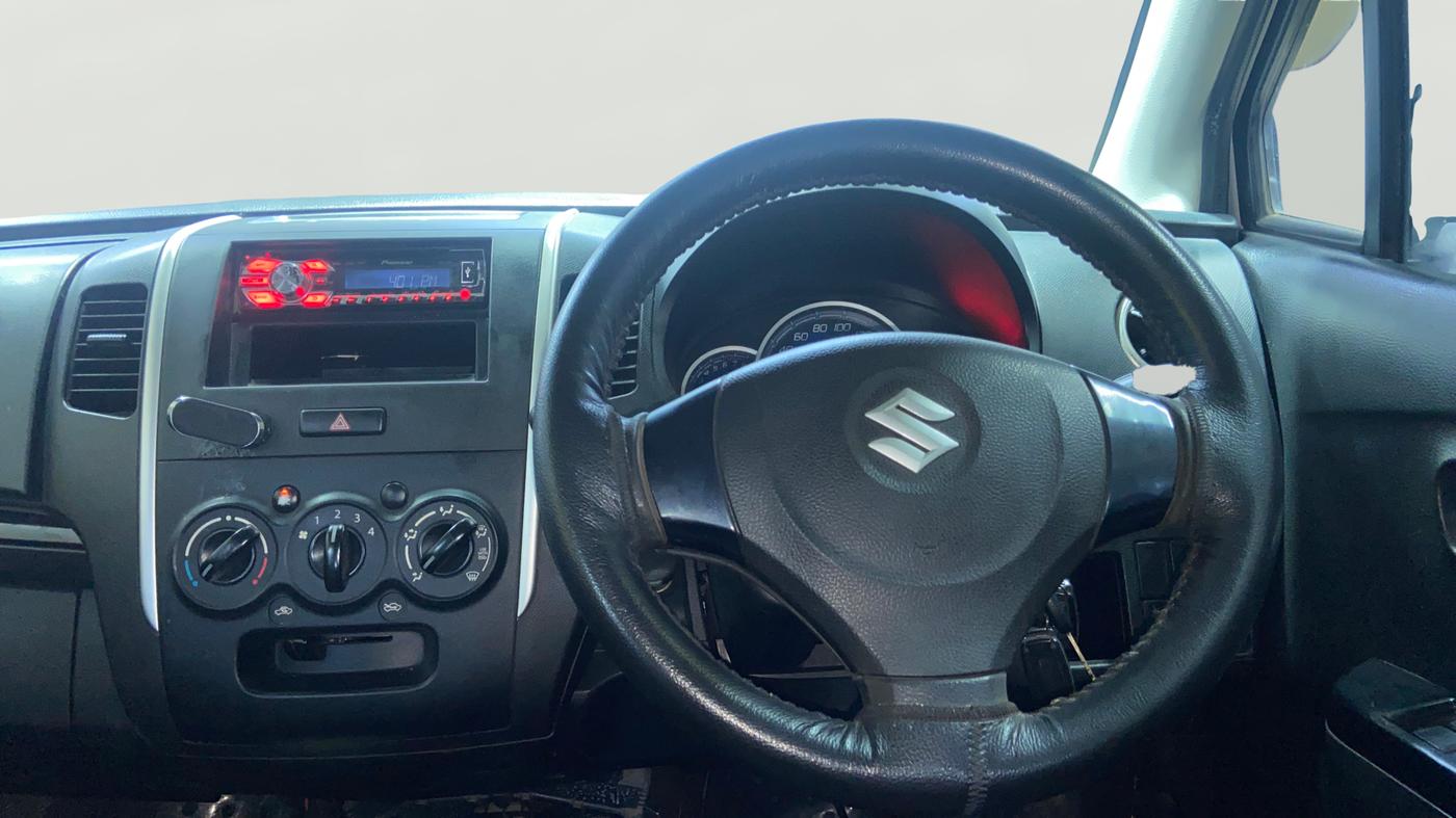 2013 Maruti Wagon R Stingray LXI, Petrol, Manual, 52,165 km, Steering Wheel Close Up