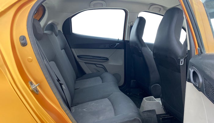 2018 Tata Tiago XT PETROL, Petrol, Manual, 72,539 km, Right Side Rear Door Cabin