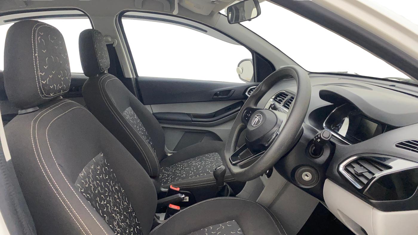 2023 Tata Tiago XT PETROL, Petrol, Manual, 30,715 km, Right Side Front Door Cabin