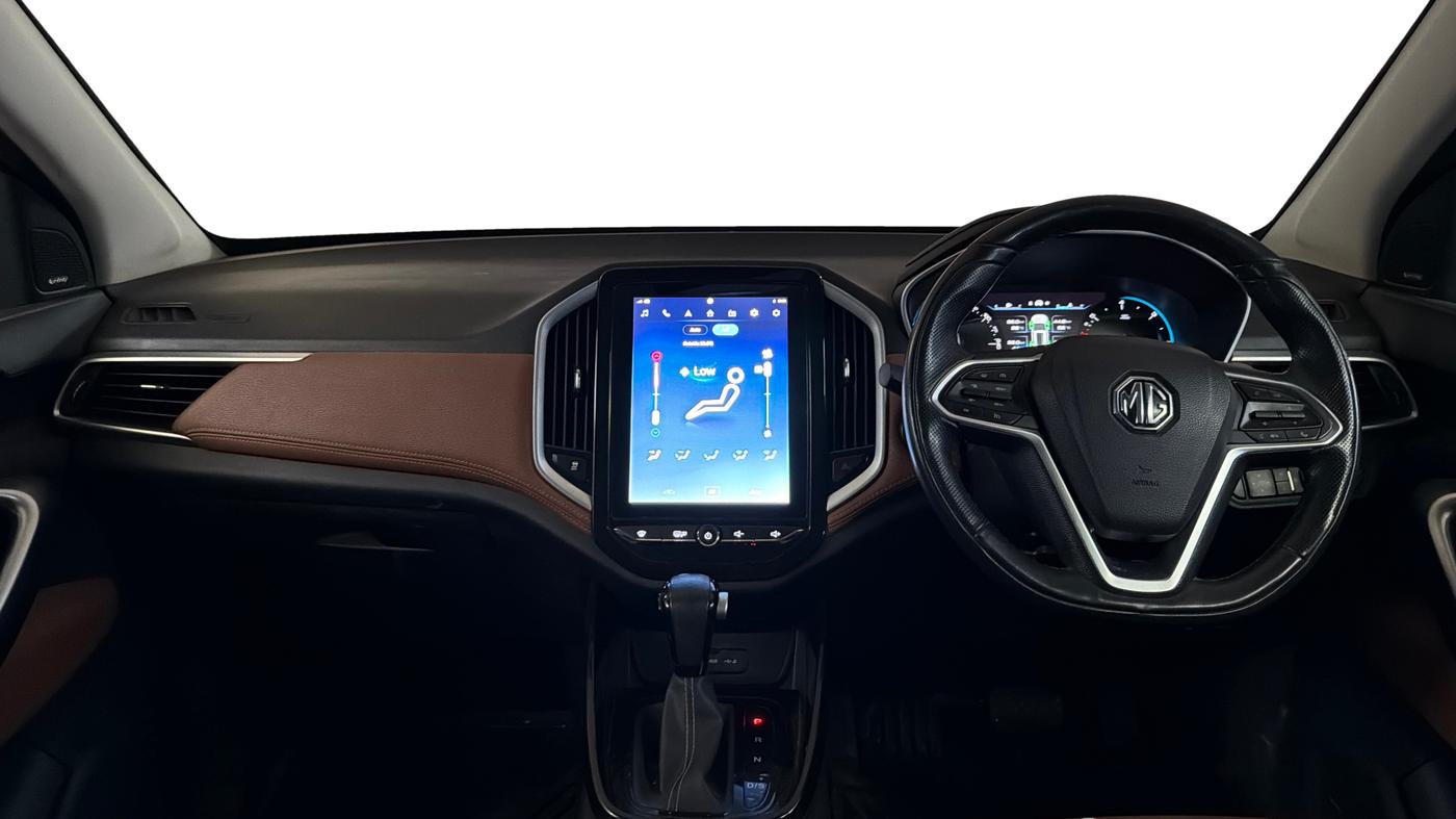 2020 MG HECTOR PLUS SHARP 1.5 PETROL TURBO DCT 6-STR, Petrol, Automatic, 33,488 km, Dashboard