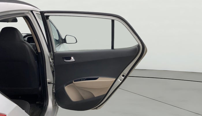 2017 Hyundai Grand i10 SPORTZ (O) AT 1.2 KAPPA VTVT, Petrol, Automatic, 25,292 km, RHS Rear Door