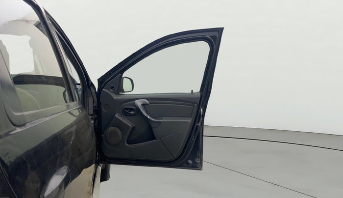 2015 Renault Duster 85 PS RXE DIESEL, Diesel, Manual, 76,908 km, RHS Front Door