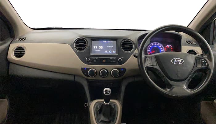 2017 Hyundai Grand i10 SPORTZ (O) 1.2 KAPPA VTVT, Petrol, Manual, 68,234 km, Dashboard