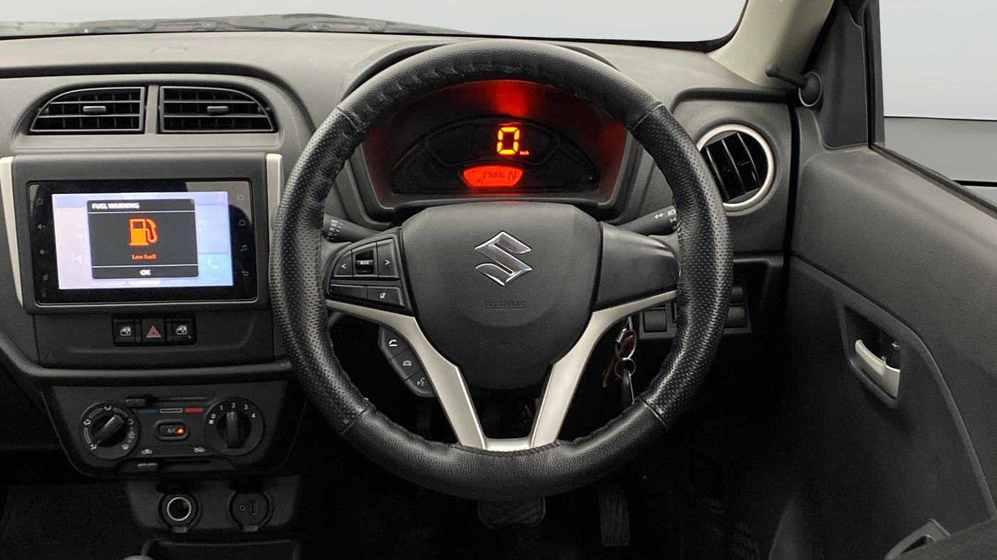 2024 Maruti Alto K10 VXI PLUS AMT, Petrol, Automatic, 37,679 km, Steering Wheel Close Up