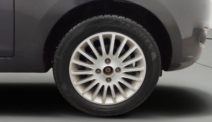 2015 Tata Zest XT PETROL, Petrol, Manual, 75,248 km, Right Front Wheel