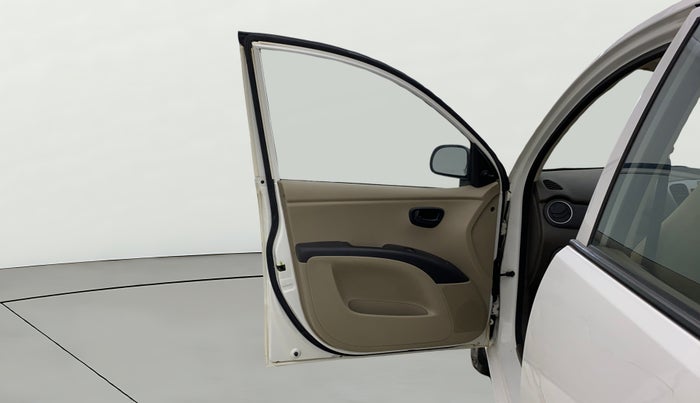 2015 Hyundai i10 MAGNA 1.1, Petrol, Manual, 49,188 km, LHS Front Door