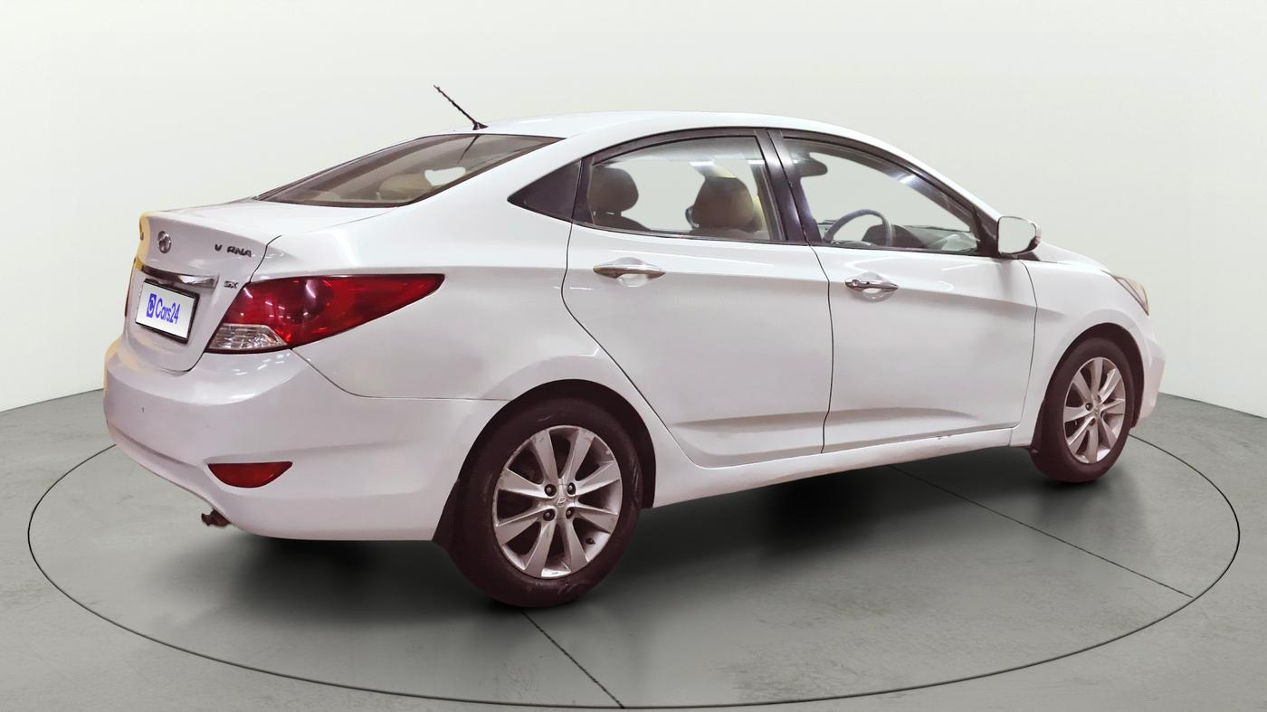 2013 Hyundai Verna FLUIDIC 1.6 VTVT SX, CNG, Manual, 93,983 km, Right Back Diagonal