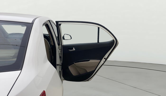 2014 Hyundai Xcent S 1.1 CRDI (O), Diesel, Manual, 1,11,374 km, RHS Rear Door