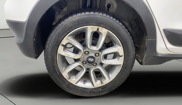 2016 Hyundai i20 Active 1.4 SX, Diesel, Manual, 65,470 km, Right Rear Wheel