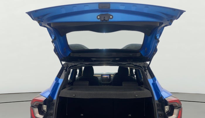 2021 Renault Kiger RXT MT, Petrol, Manual, 29,497 km, Boot Door Open