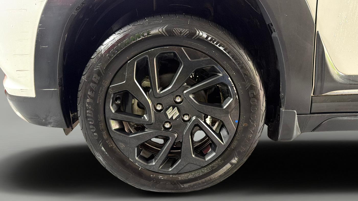 2023 Maruti FRONX DELTA PLUS 1.2L AGS, Petrol, Automatic, 10,437 km, Left Front Wheel