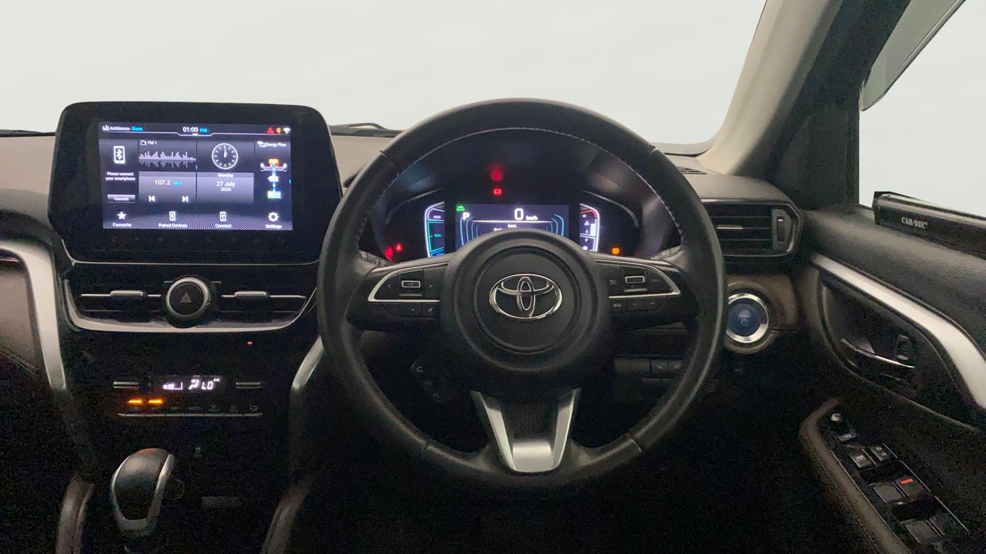 2024 Toyota URBAN CRUISER HYRYDER V HYBRID, Hybrid, Automatic, 32,487 km, Steering Wheel Close Up