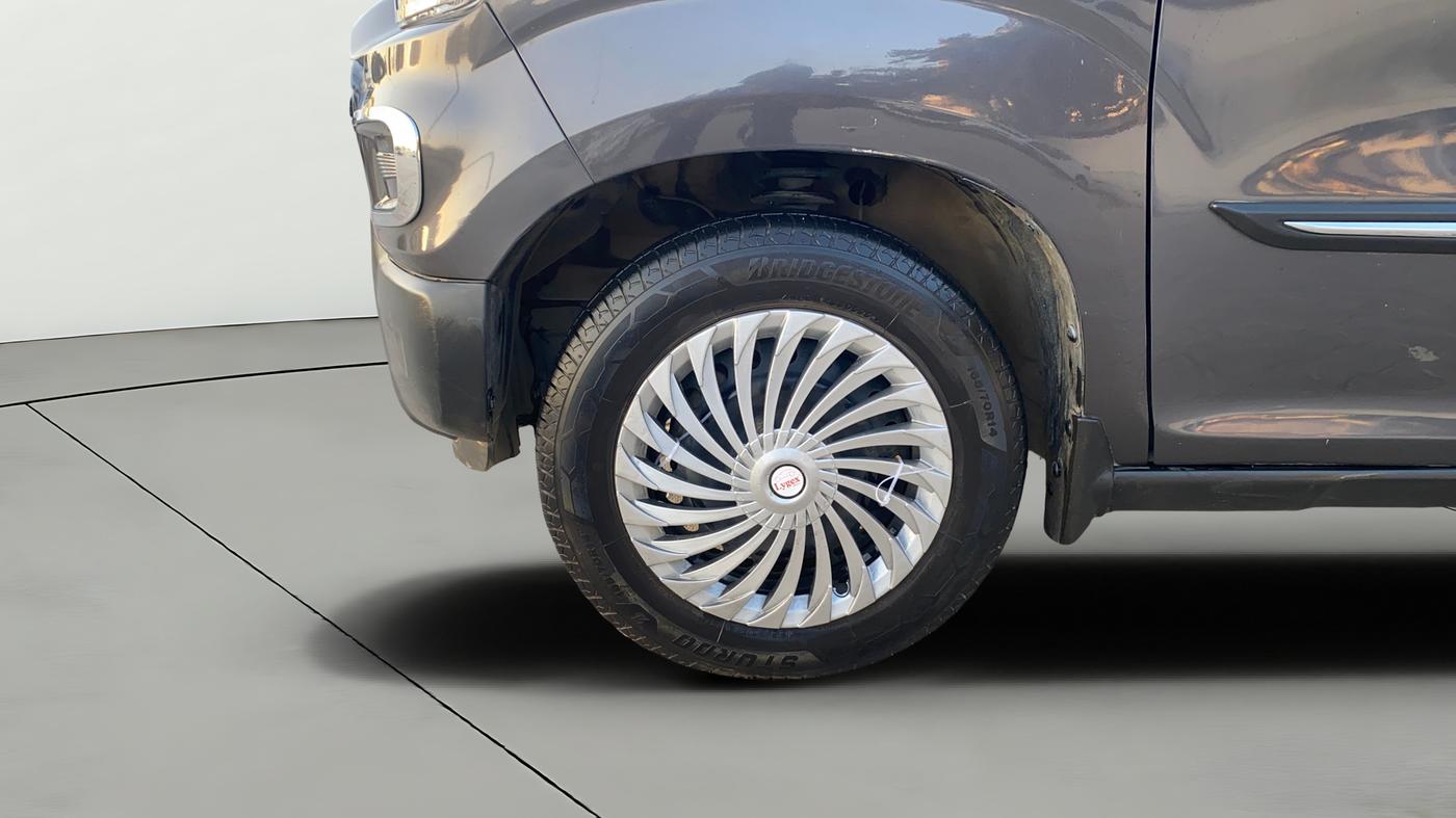 2019 Maruti S PRESSO VXI, CNG, Manual, 87,859 km, Left Front Wheel