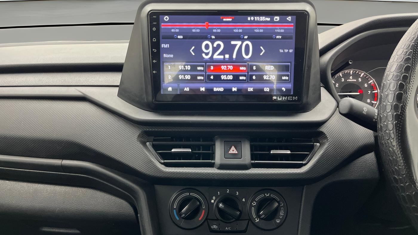 2024 Maruti BREZZA LXI, Petrol, Manual, 50,719 km, Air Conditioner