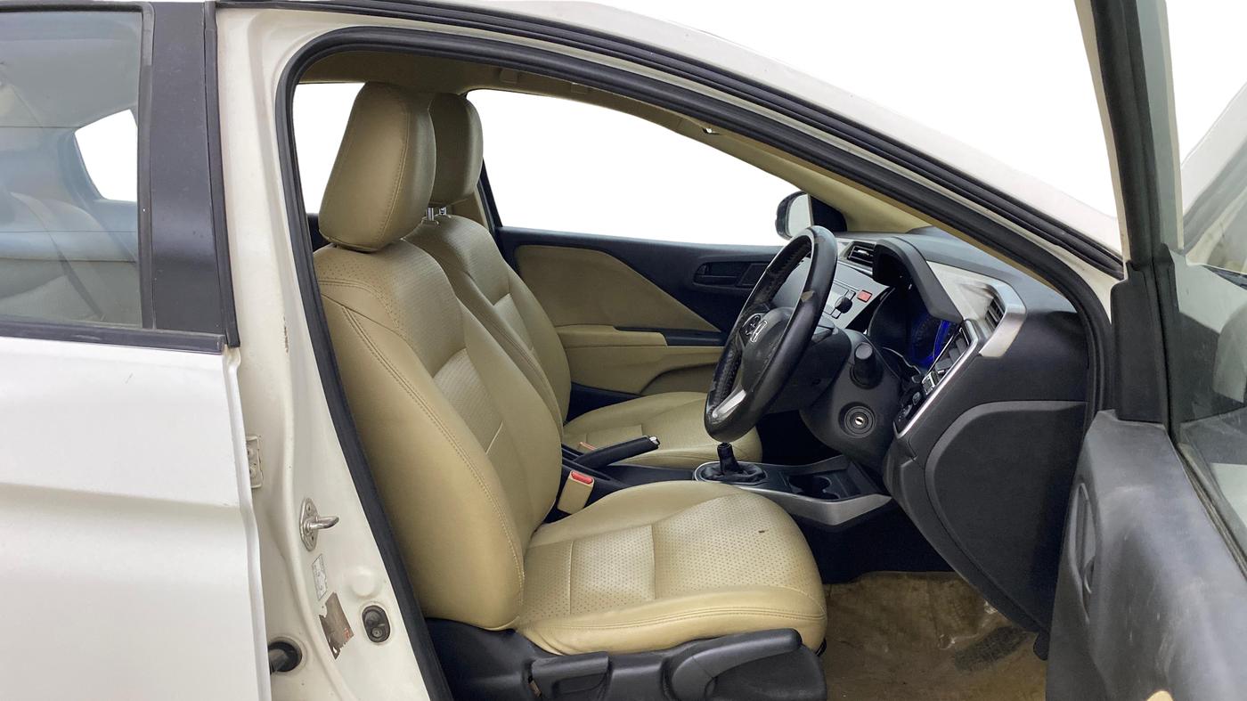2015 Honda City 1.5L I-VTEC SV, Petrol, Manual, 1,11,534 km, Right Side Front Door Cabin