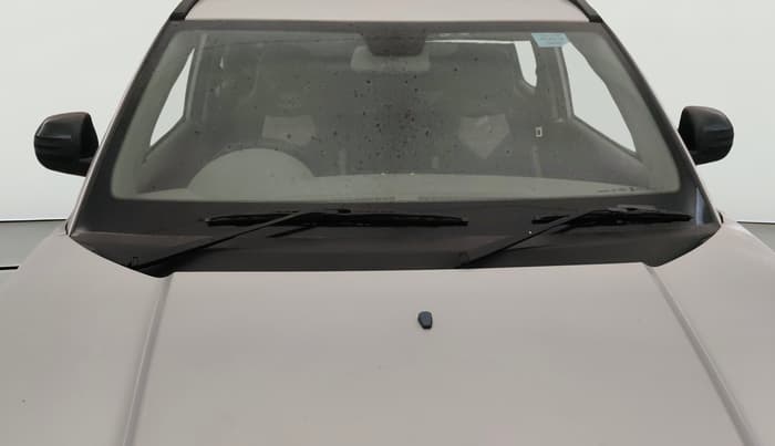 2016 Mahindra Kuv100 K2 6 STR, Petrol, Manual, 52,274 km, Front Windshield