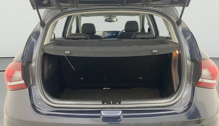 2022 Hyundai NEW I20 ASTA (O) 1.2 MT, Petrol, Manual, 27,538 km, Boot Open Zoomed View