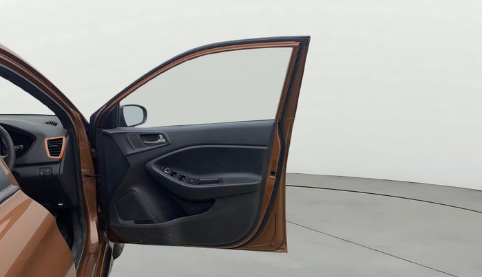 2015 Hyundai i20 Active 1.4 SX, Diesel, Manual, 79,717 km, RHS Front Door