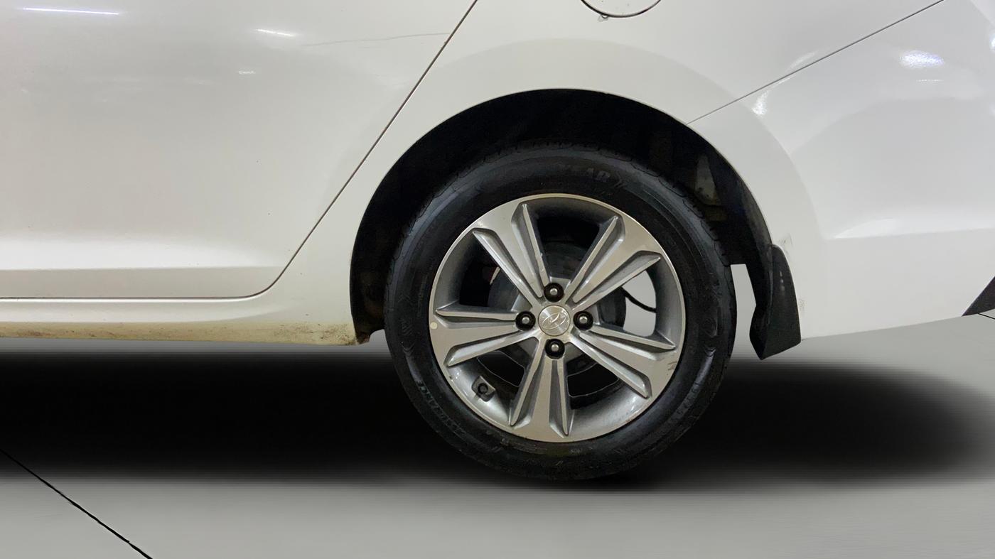 2019 Hyundai Verna 1.6 VTVT SX, Petrol, Manual, 73,424 km, Left Rear Wheel