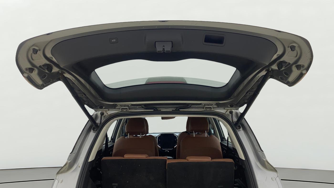 2020 MG HECTOR PLUS SHARP 1.5 PETROL TURBO DCT 6-STR, Petrol, Automatic, 82,467 km, Boot Door Open