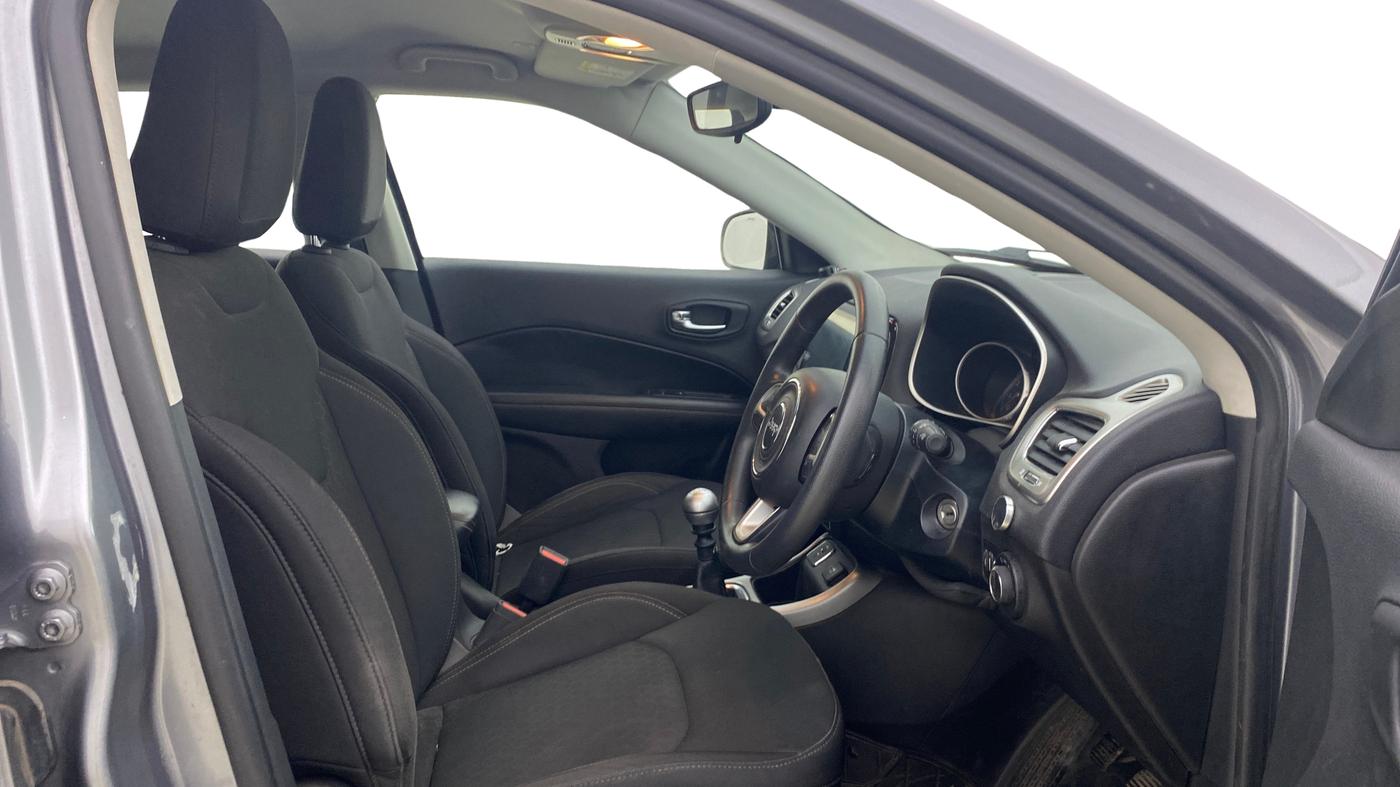 2018 Jeep Compass SPORT 1.4 PETROL, CNG, Manual, 54,568 km, Right Side Front Door Cabin