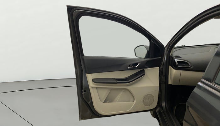 2022 Tata Tiago XZ PLUS CNG, CNG, Manual, 39,577 km, LHS Front Door