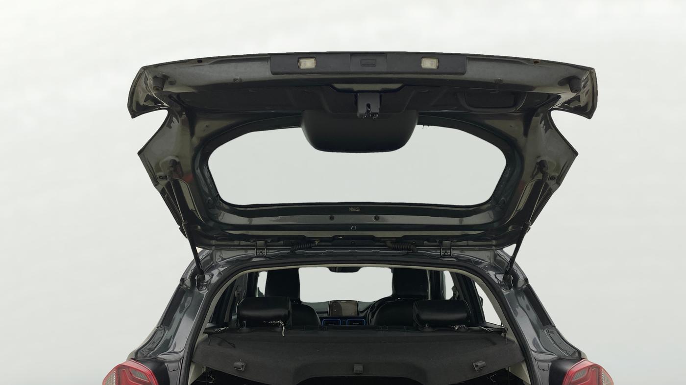 2021 Tata PUNCH CREATIVE  iRA PACK AMT, Petrol, Automatic, 19,008 km, Boot Door Open